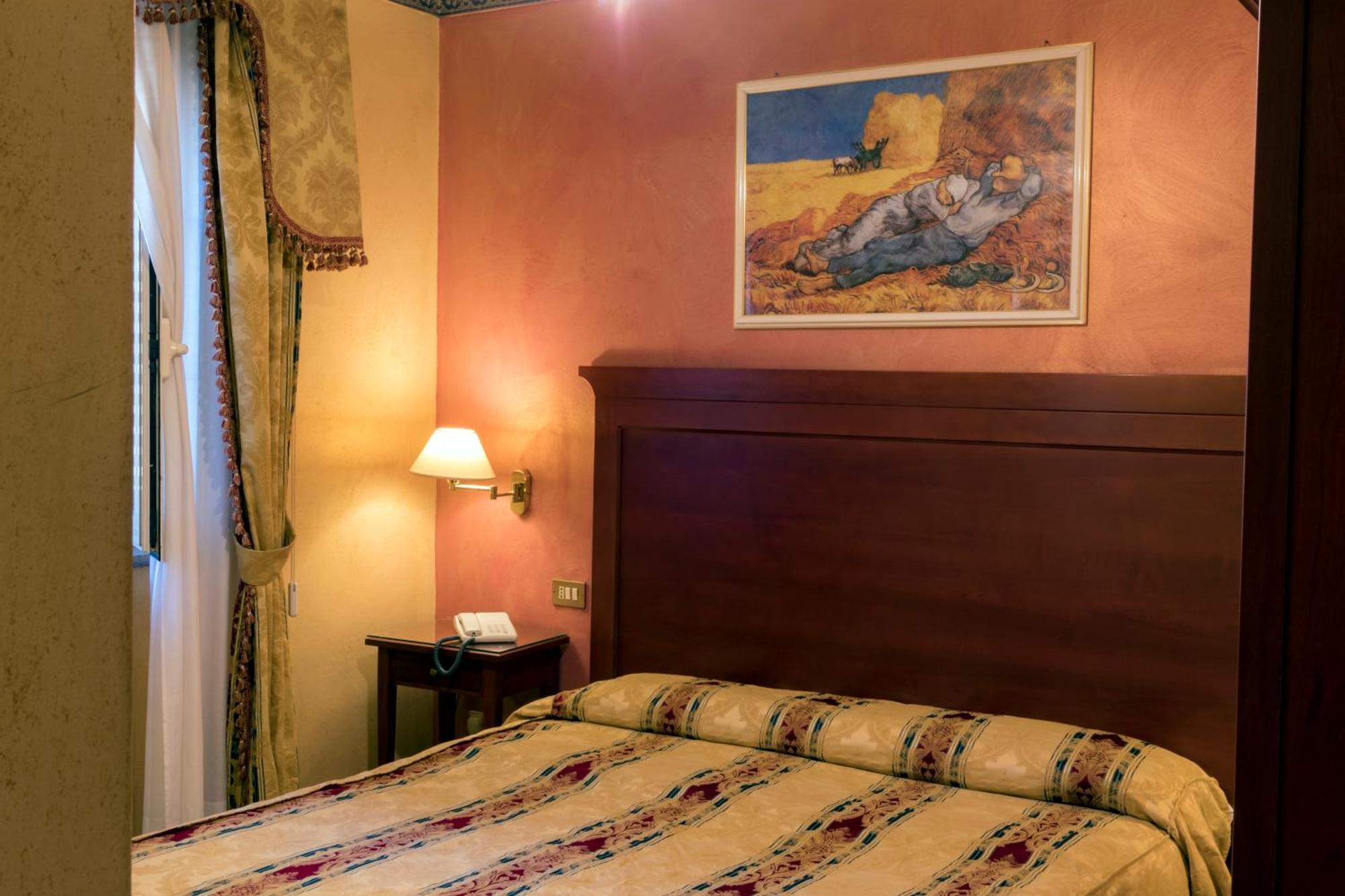 Double or Twin Room,1209601285:JPEG